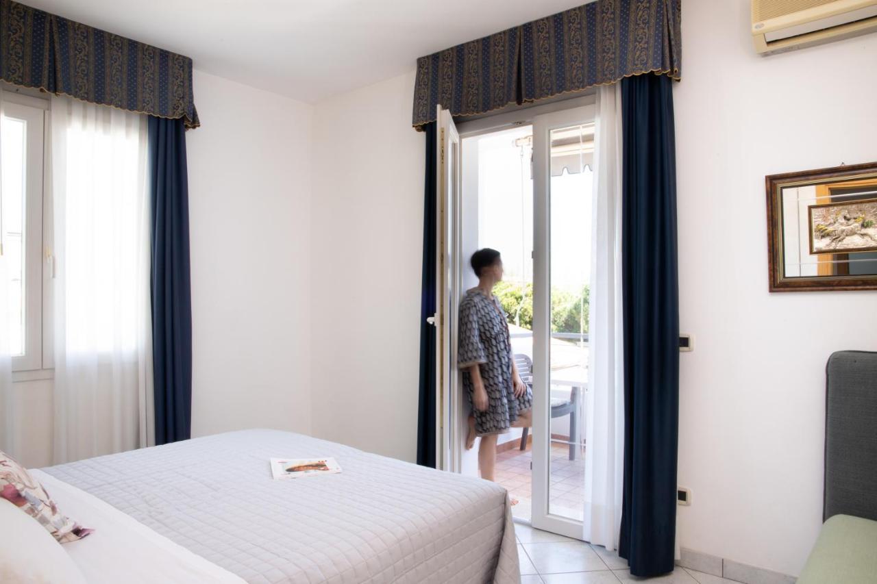 Casa Merano Residence & Restaurant Bibione Centro Eksteriør billede